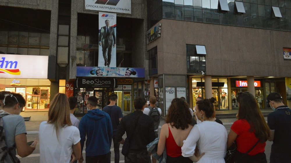 Užice: Pritvor zbog gađanja banera sa likom Vučića  1