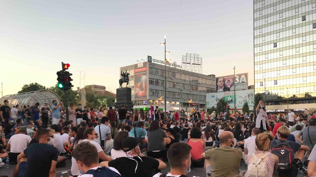 Na protestu u Nišu samo dvadesetak mladih 1