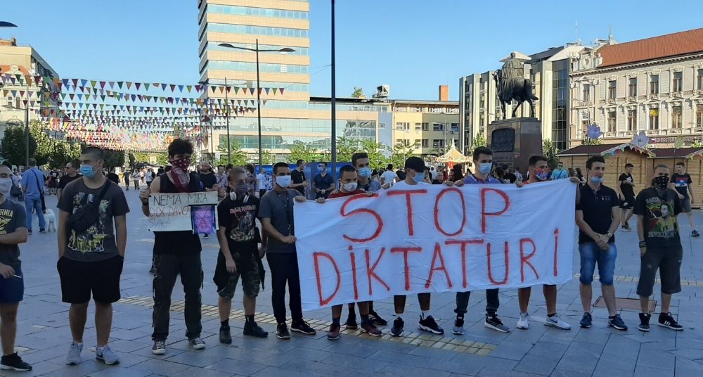 Protesti u više gradova Srbije (VIDEO) 16