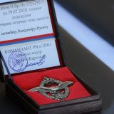 Vulinu uručen počasni letački znak pilota 5