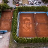 Najveći portret Đokovića, prvi na šljaci 11