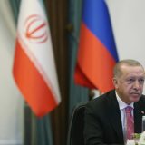 Erdogan oštro upozorio Makrona posle kritike turskih aktivnosti u Sredozemlju 13