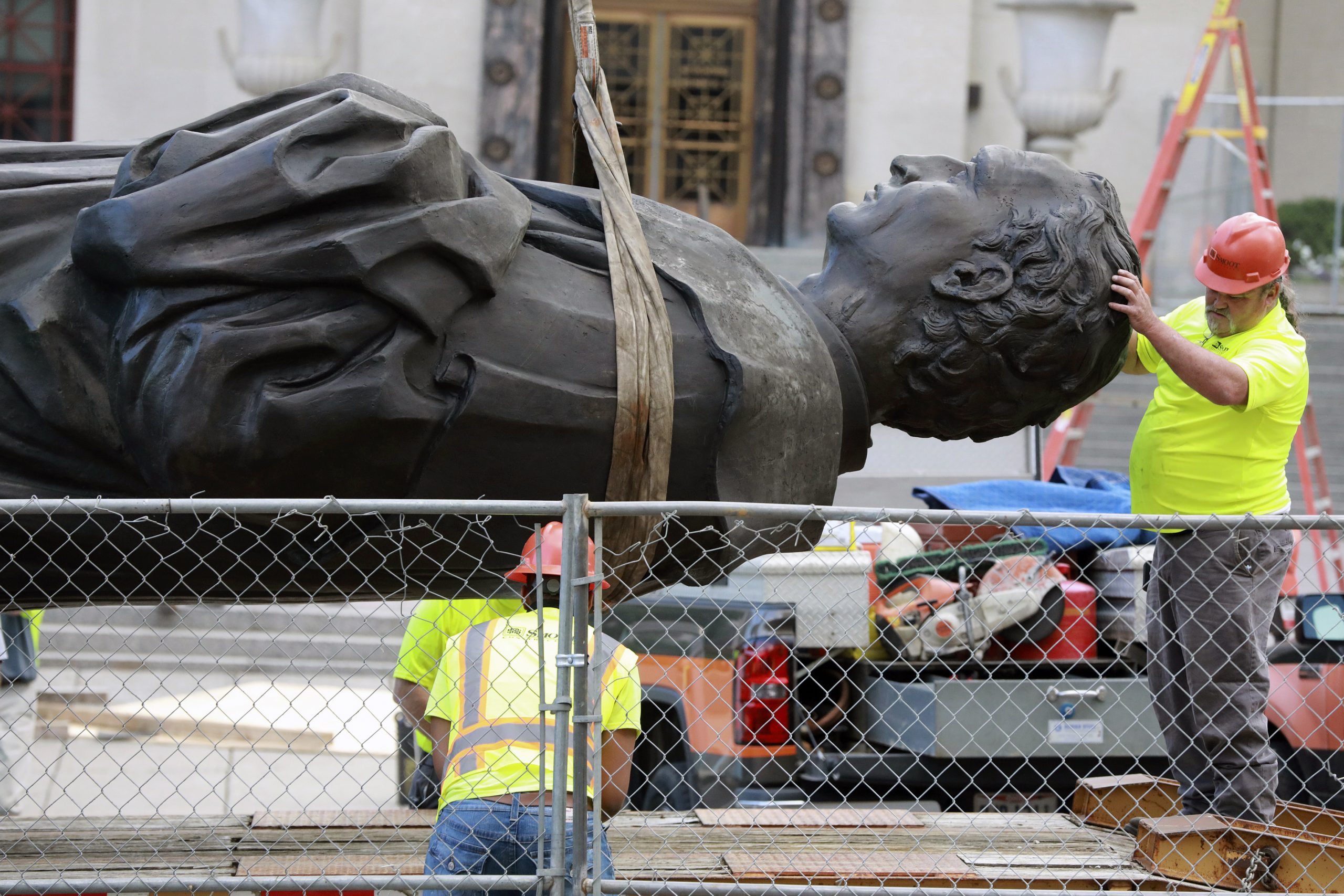 U SAD oborena još jedna statua Kristofera Kolumba 1