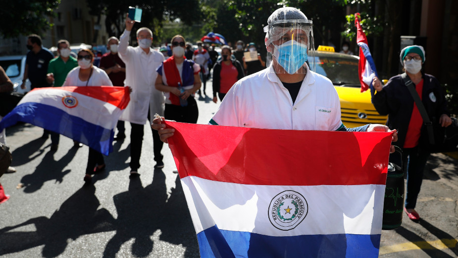 Protest protiv karantina u paragvajskom gradu kod granice sa Brazilom 1