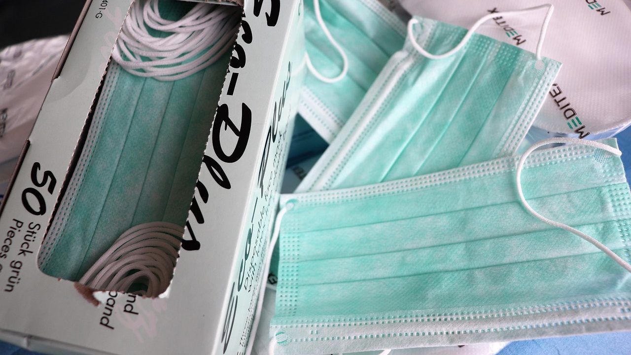 Sindikat: Prosvetarima obezbediti maske i dovoljan broj PCR testova 1