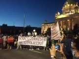 Četvrto veče protesta ponovo obeležili incidenti (FOTO, VIDEO) 14