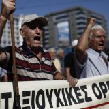 Penzioneri u Grčkoj dobili sudsku bitku protiv smanjenja penzija 5