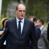 U Francuskoj obavezni testovi na korona virus za putnike iz 16 zemalja 15