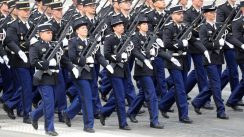 Dan pada Bastilje, Dan državnosti Francuske Dan pada Bastilje u Francuskoj obeležen skromnije ove godine (FOTO/VIDEO) 4