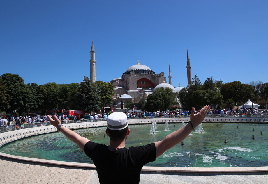 Figaro: Kraj Ataturkove ere 1