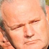 Prpa: Spomenik Miloševiću za propast Srbije 11