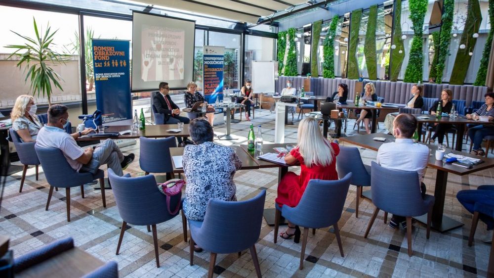 Gotovo tri puta manje odustajanja od školovanja 1