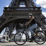 Posete Ajfelovoj kuli odložene zbog protesta zaposlenih 8