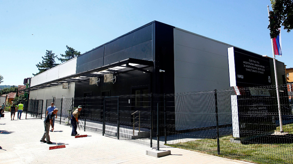 Koliko je pokojnika imalo koronu? 1