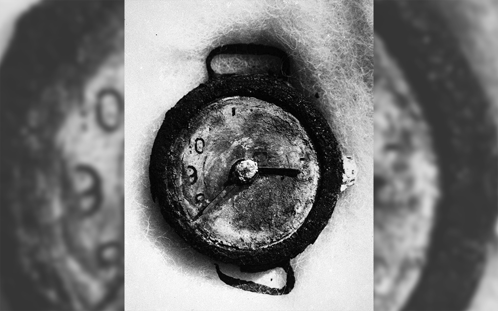 Hirošima i Nagasaki: 75 godina od atomske bombe 7 A burnt and melted watch