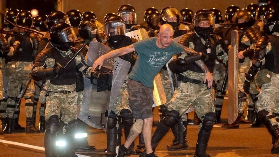 Beloruski specijalci hapse demonstrante, 9. avgust 2020.