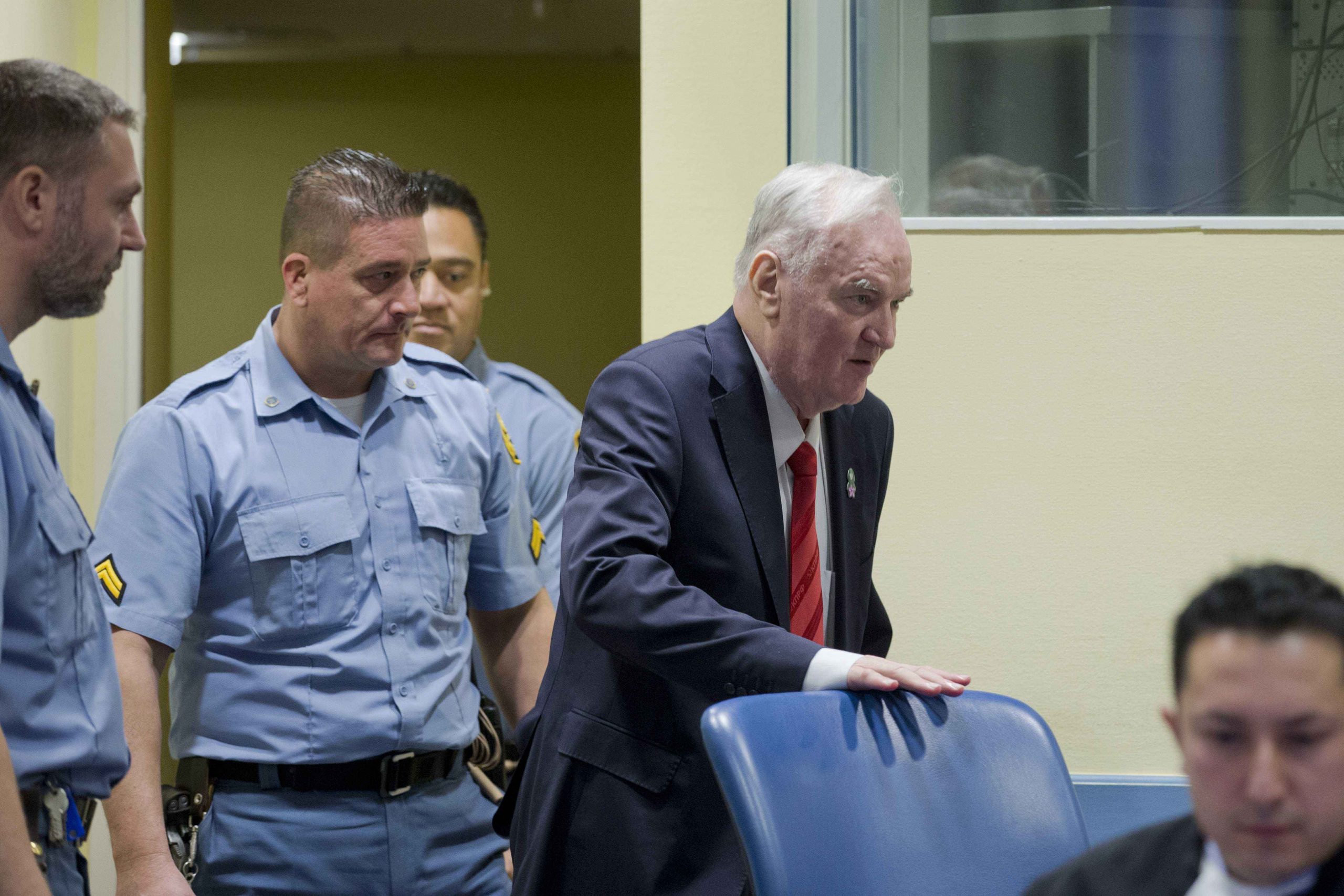 Tužioci zatražili da Mladić bude osuđen i za genocid u pet bosanskih opština 1