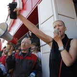 Demonstranti ispred fabrika i javne televizije u Minsku 4