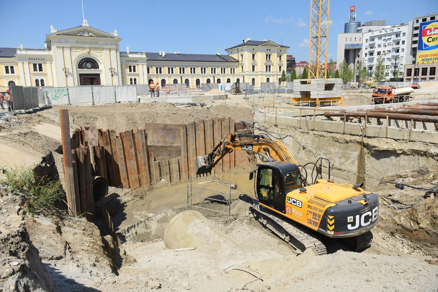 KRIK: U popločavanju beogradskih ulica učestvuje firma u kojoj su vlasnici Veselinović i Radoičić 1