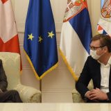 Vučić i ambasador Švajcarske: Povećati robnu razmenu 13