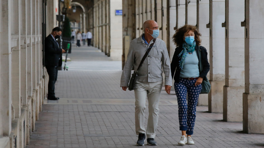 Još 56 novoobolelih, jedna osoba preminula, 35 pacijenata na respiratorima 1