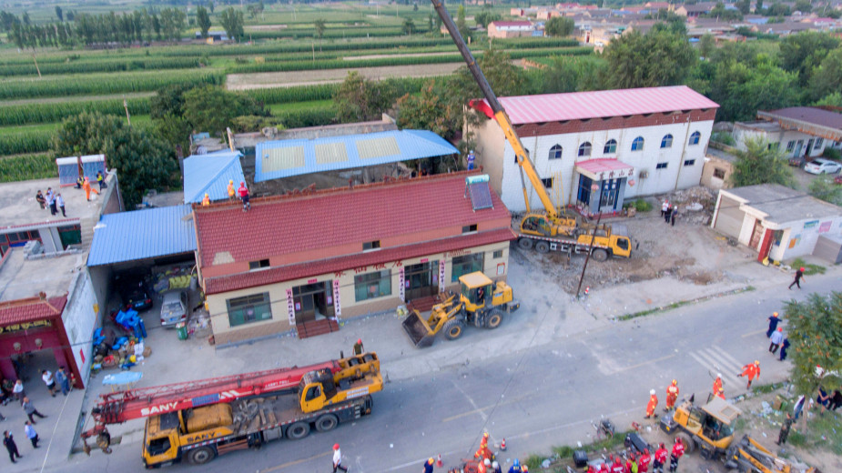 U Kini najmanje 29 ljudi poginulo pri rušenju restorana 1