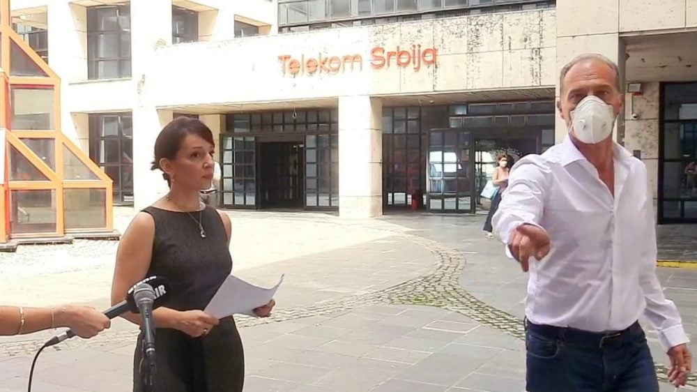 Službenik Telekoma prekinuo konferenciju za novinare Marinike Tepić (VIDEO) 1