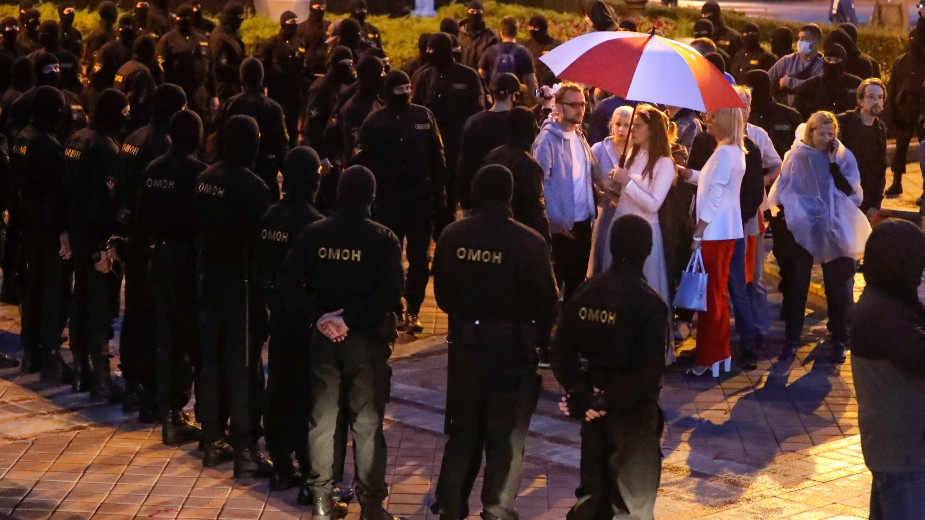 Beloruska policija rasterala demonstrante u Minsku, uhapšeno na desetine 1