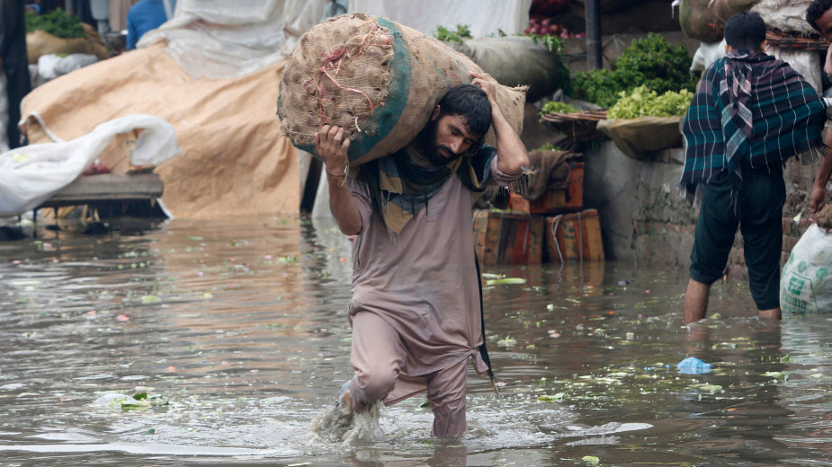U monsunskim kišama u Pakistanu stradalo 24 ljudi (FOTO) 1