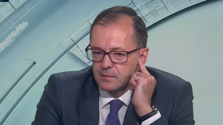 Rakić: Da li je moralno ispravno udeliti novac medijsko-tabloidskom opsluživaču Vučića i Đukanovića 1