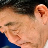 Tramp odao priznanje odlazećem japanskom premijeru Abeu 14