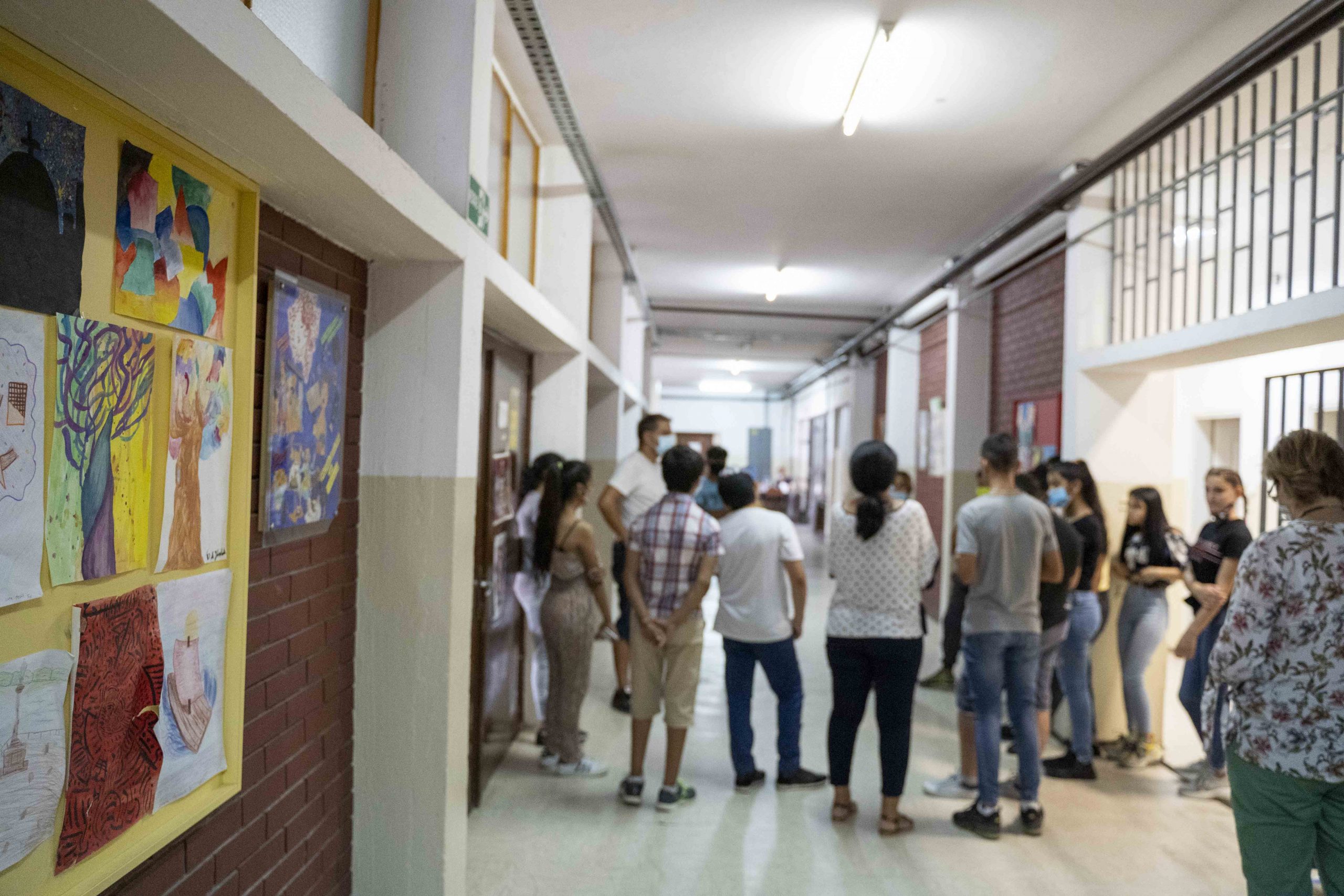 Tablet računari i internet za 600 učenika 1