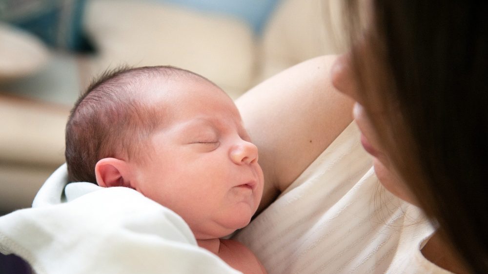 Studija: Dojenje se preporučuje i u slučaju da majka ima kovid-19 1