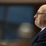 Evropski komesar za trgovinu Hogan podneo ostavku posle kršenja propisa oko korone 4