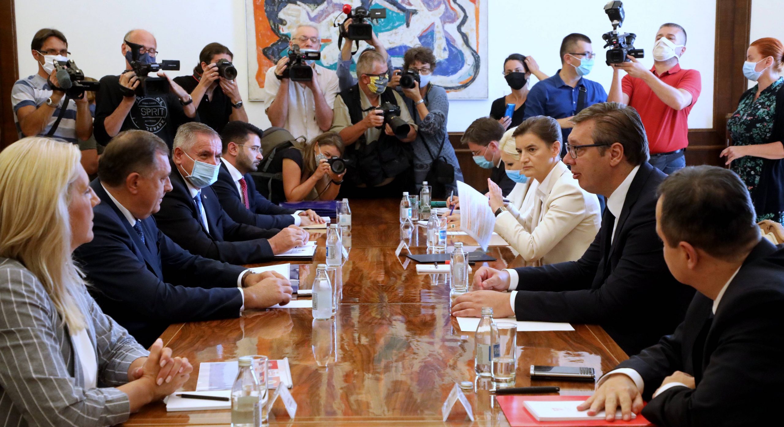 Vučić: Apsolutno poštovanje Dejtona, zabrinuti smo zbog čestih pretnji ratom 1