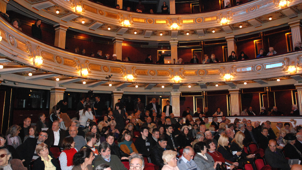 Radonjić: Pozorišta bezbednija od restorana, najveći problem scena i glumci 1