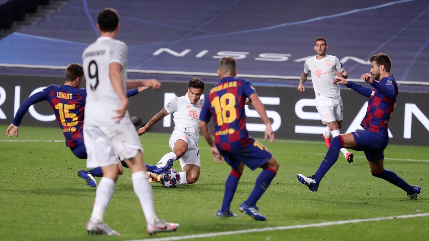 Bajern deklasirao Barselonu 1