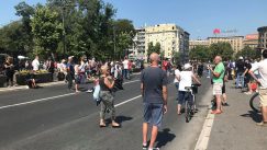Građani se razišli posle protesta ispred Skupštine Srbije (FOTO) 4