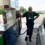 Rakić: Veštačka cena goriva, država da smanji akcize 2