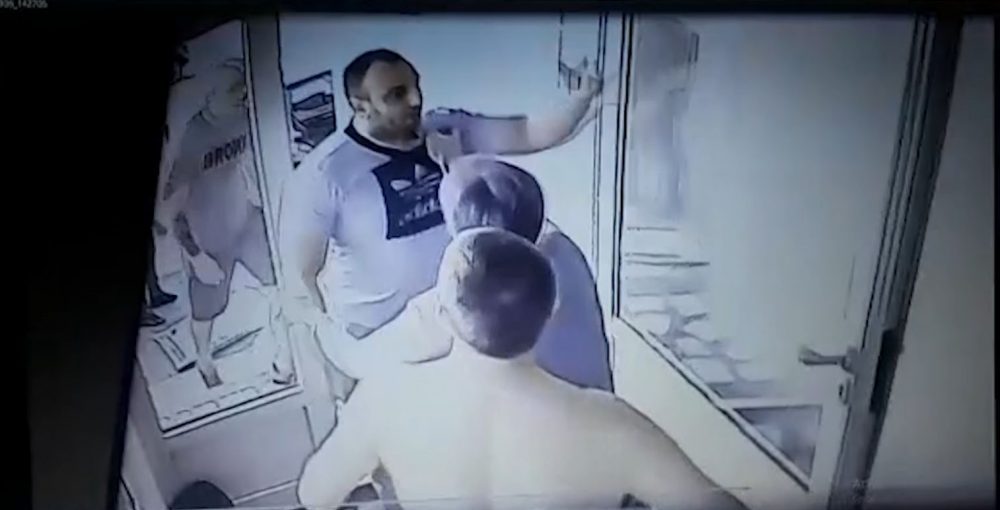 Kamere Televizije Šabac zabeležile fizički nasrtaj sa političkom pozadinom 1