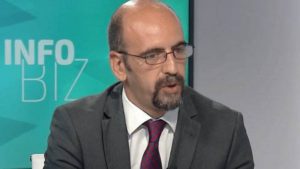 Igor Brnabić, brat predsednice Narodne skupštine Ane Brnabić, nelegalno je dogradio vilu koju je kupio na Zvezdari, a potom je i legalizovao – iako to po zakonu nije bilo moguće, otkriva KRIK.