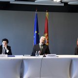 Oprečni stavovi DF i URA 2