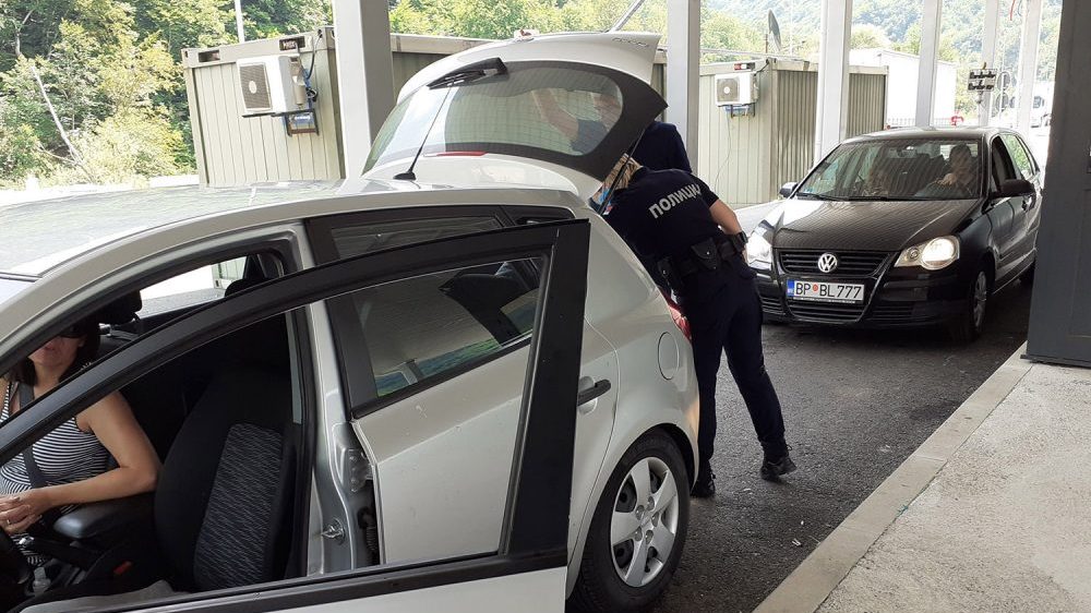 Vraćeni sa prelaza sa Crnom Gorom zbog nejasnog uputstva 1