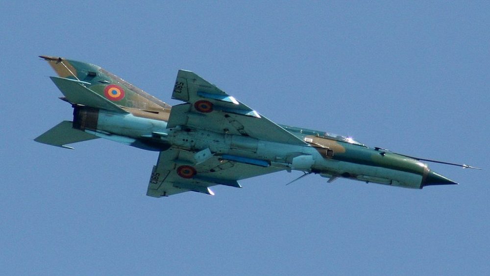 MiG-21 se srušio na kuću na zapadu Indije, dve osobe poginule 16