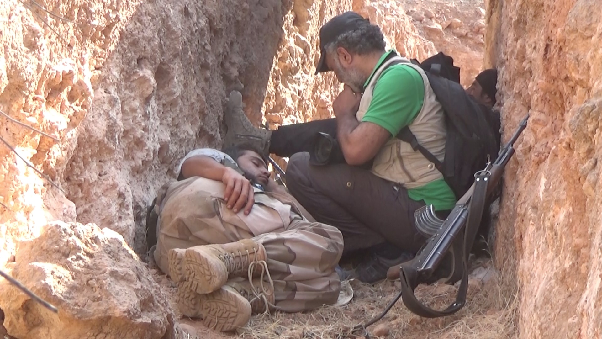 Abud Hamam i vojnik koji spava