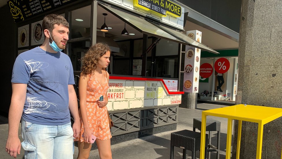 Korona virus: Treći pik virusa u Srbiji krajem godine ili početkom sledeće, u Indiji rekordan broj zaraženih 1 korona milionita ilustracija