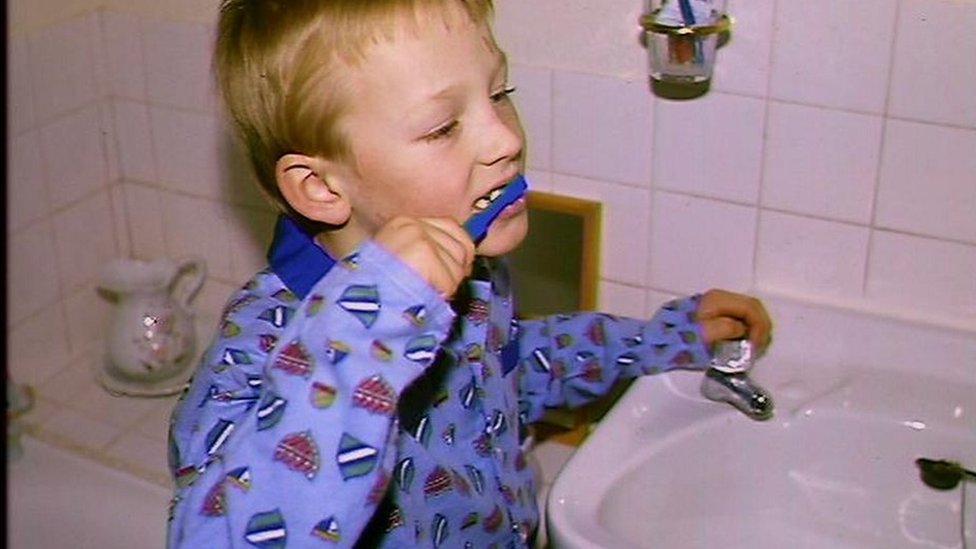 dete, pranje zuba
