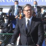 Vučić mladim policajcima: Preuzeli ste breme odgovornosti, bićete svima krivi za sve 8
