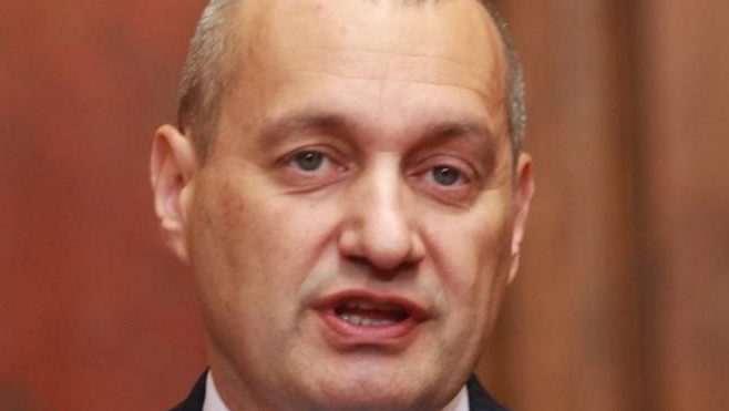 Vlati trave za Moniku Levinski 1