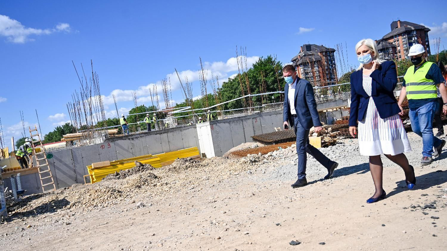 Hiljade stranaca ilegalno radi na gradilištima po Srbiji 1